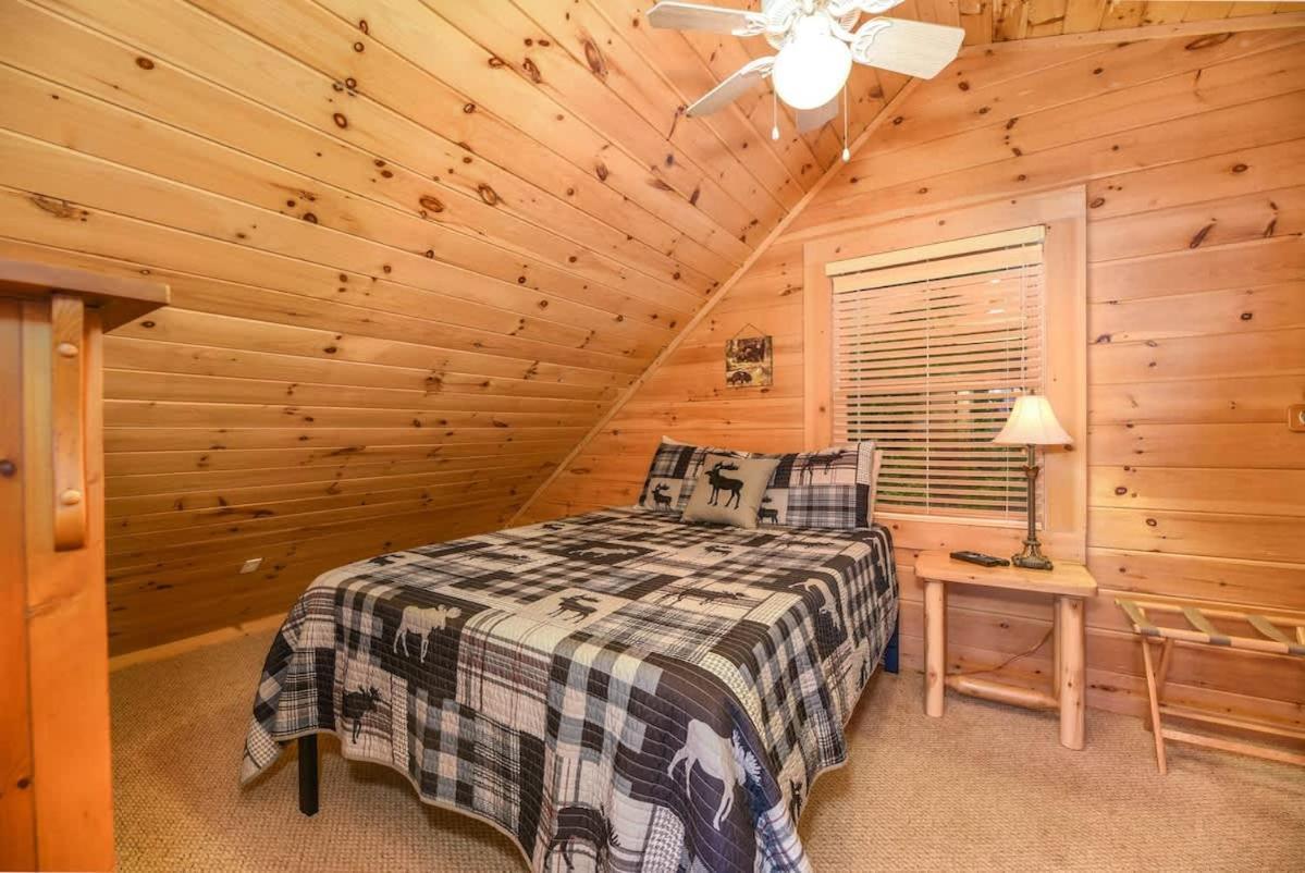 Gorgeous View. Hot Tub. Privacy. Fireplace. Pool & Fishing Access! Sevierville Εξωτερικό φωτογραφία