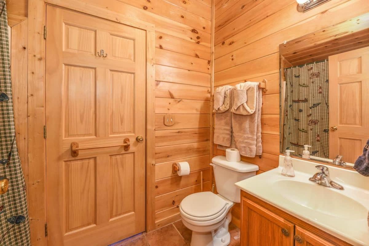 Gorgeous View. Hot Tub. Privacy. Fireplace. Pool & Fishing Access! Sevierville Εξωτερικό φωτογραφία