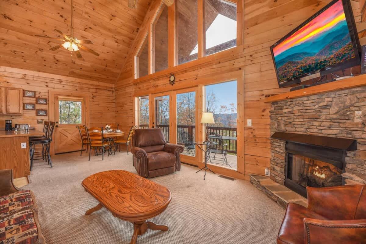 Gorgeous View. Hot Tub. Privacy. Fireplace. Pool & Fishing Access! Sevierville Εξωτερικό φωτογραφία