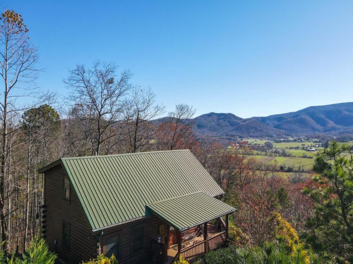 Gorgeous View. Hot Tub. Privacy. Fireplace. Pool & Fishing Access! Sevierville Εξωτερικό φωτογραφία